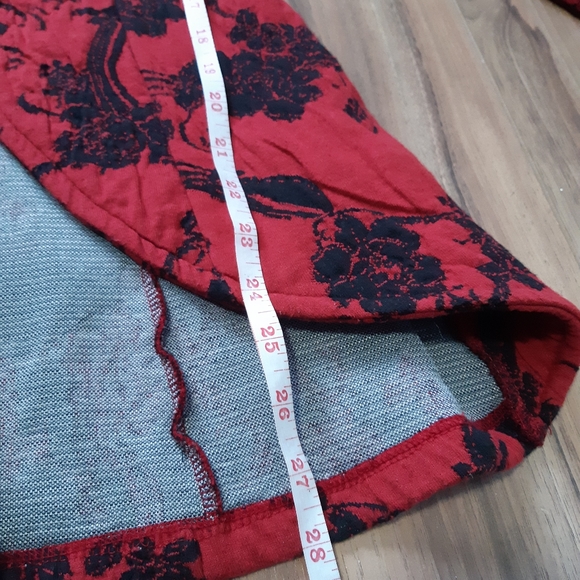 Red and black floral Blazer - Picture 7 of 7